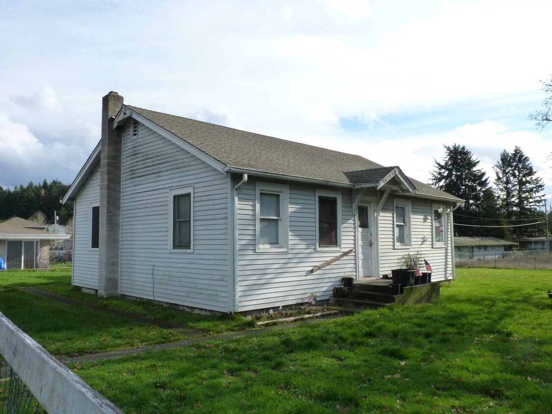 House 3 - Woodbrook Dr SW (JBLM) Multi-Homes Property