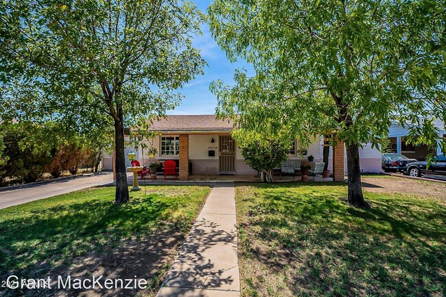 Building Photo - 3 br, 2 bath House - 9416 N 3rd Ave