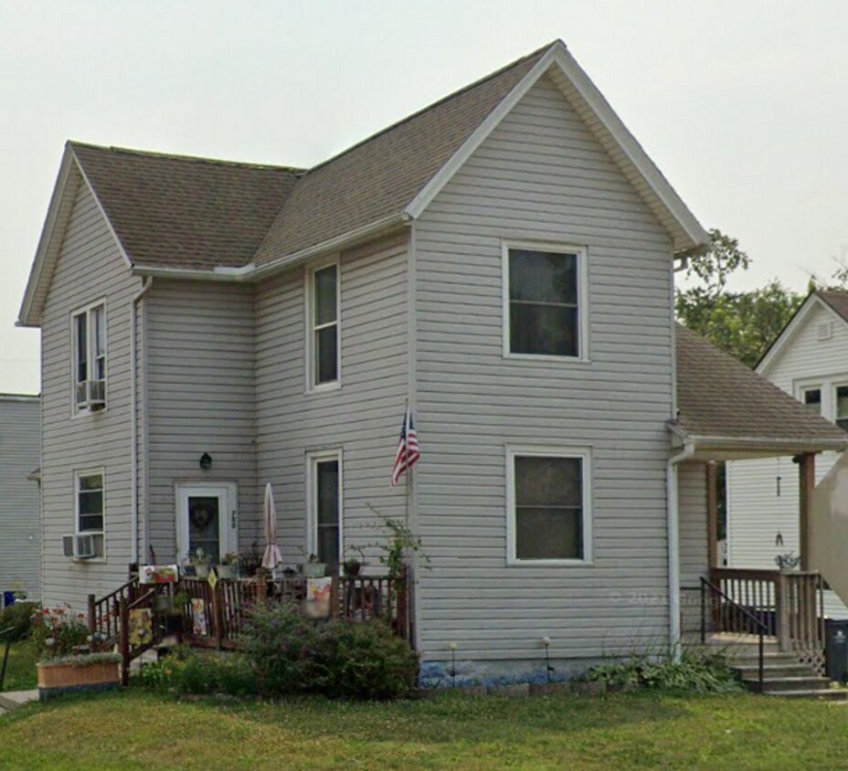 Primary Photo - 401 7thAve SW