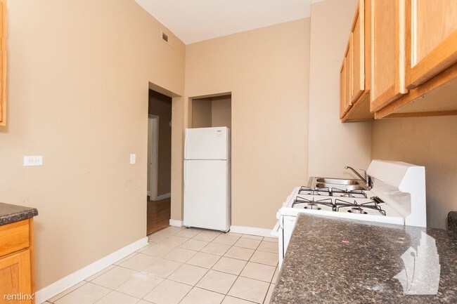 Foto del edificio - 3132 W Warren Blvd