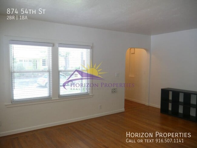 Building Photo - 874 54th St