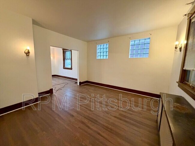 Foto del edificio - 1011 2nd St