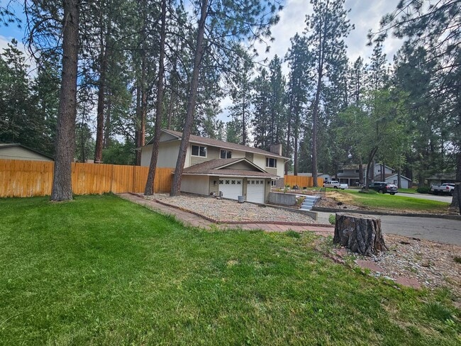 Building Photo - Beautifully Home in the Valley