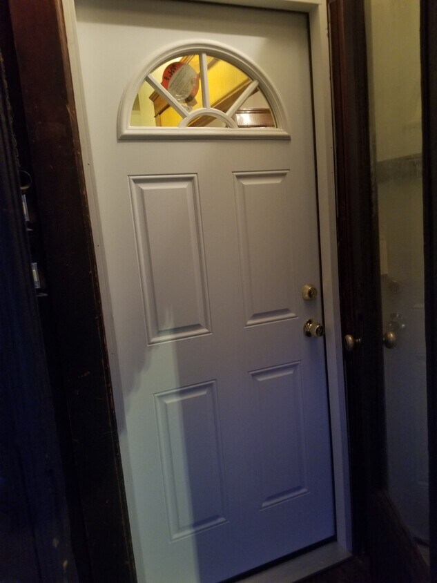 front door - 527 1st St