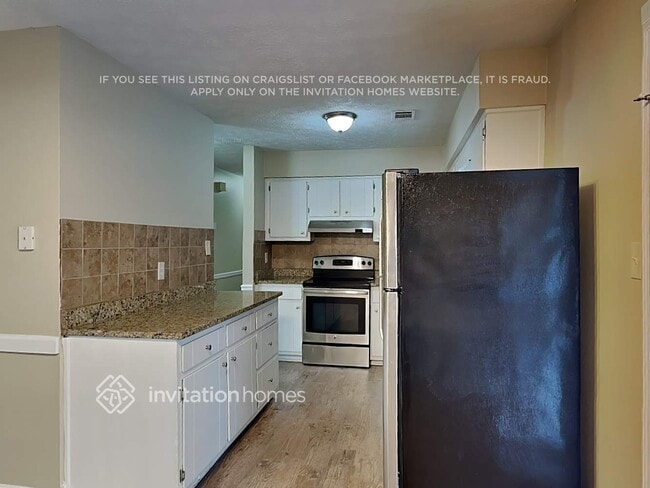 Foto del edificio - 2381 Cedar Dr