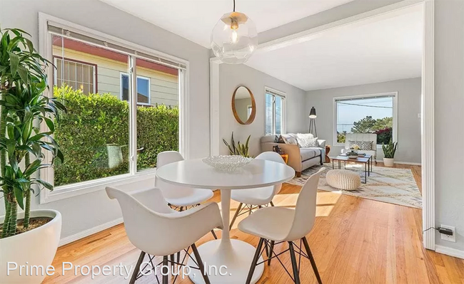 Building Photo - 2 br, 1.5 bath House - 1724 Bayo Vista Ave