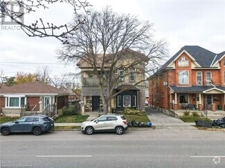Building Photo - 240 Dalhousie St