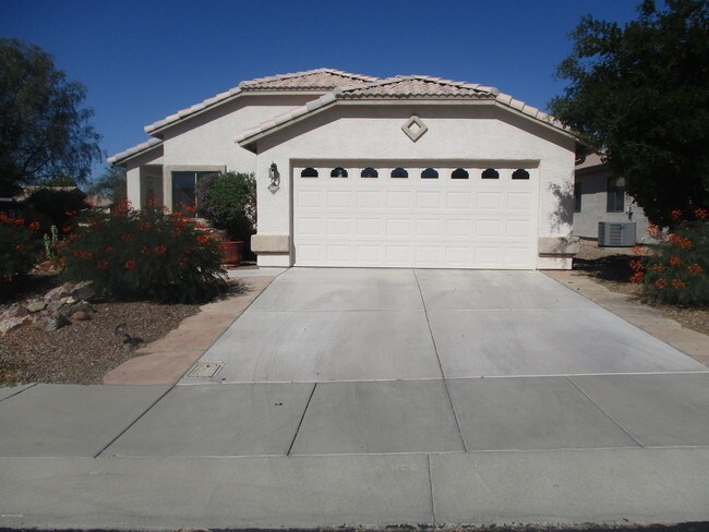 Building Photo - 2607 W Cezanne Cir