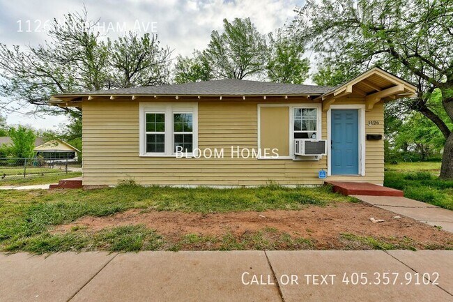 Foto del edificio - 1126 N Kelham Ave