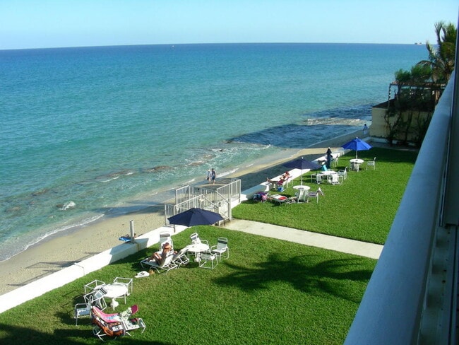 Backyard2 - 3570 S Ocean Blvd