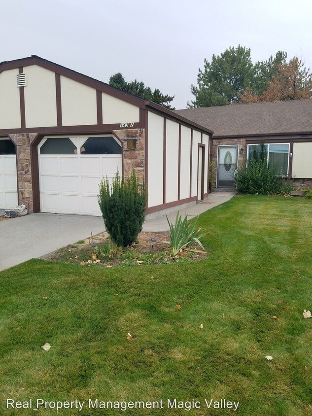 143 Ridgeway Dr, Twin Falls, ID 83301 Room for Rent in Twin Falls, ID