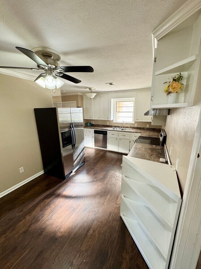 Foto del edificio - Shreveport Home
