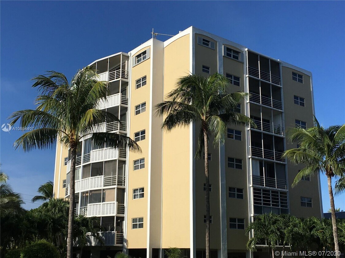 555 Crandon Blvd 54 Key Biscayne Fl 33149 - 555  Crandon Blvd 54 Key Biscayne Fl 33149
