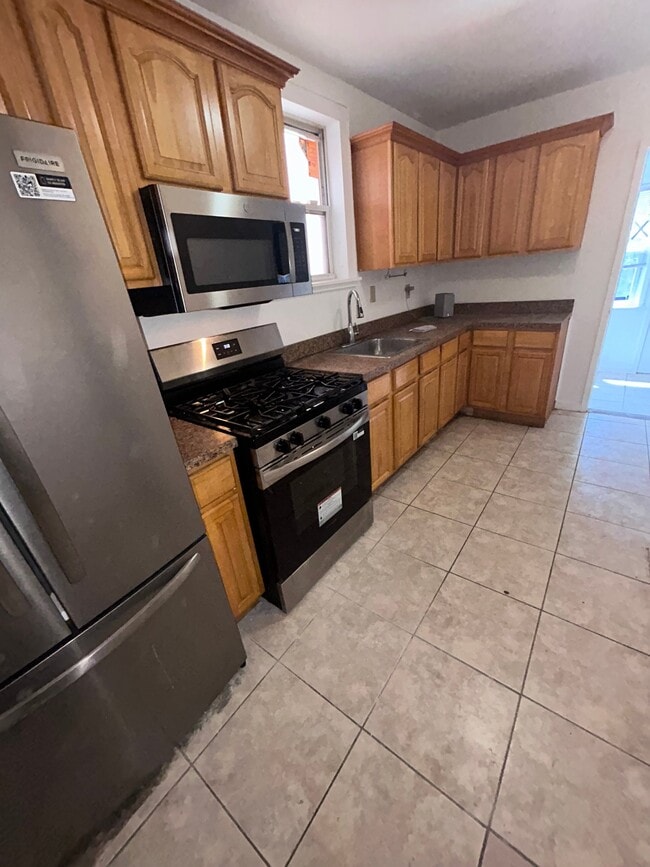 Photo - 636 E 230th St Apartment