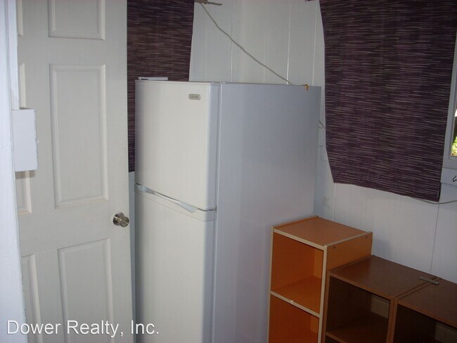 Building Photo - 3 br, 2 bath House - 533 Malie Place