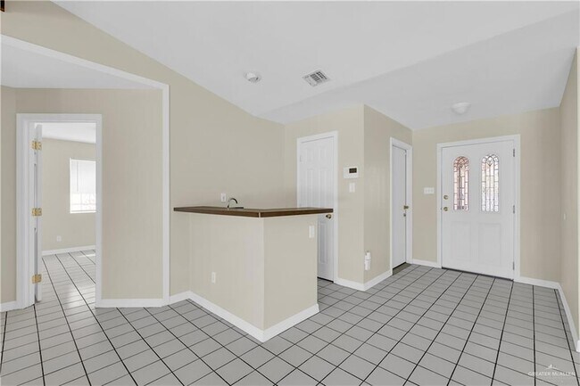 Foto del edificio - 2928 N 1st Ln