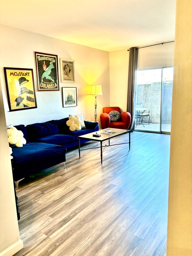 Foto del edificio - 357 E Thomas Rd