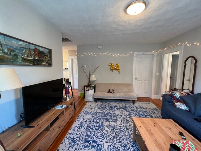 Foto del edificio - 305 Highland Ave