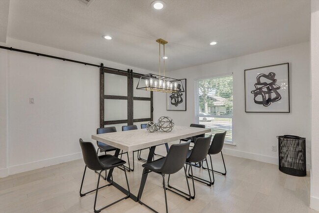 Building Photo - 7414 Authon Dr