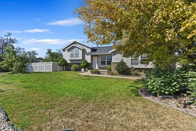 Foto del edificio - 1613 N 2000 W