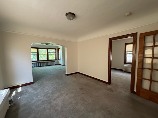 Building Photo - 1623 Oak Park Ave