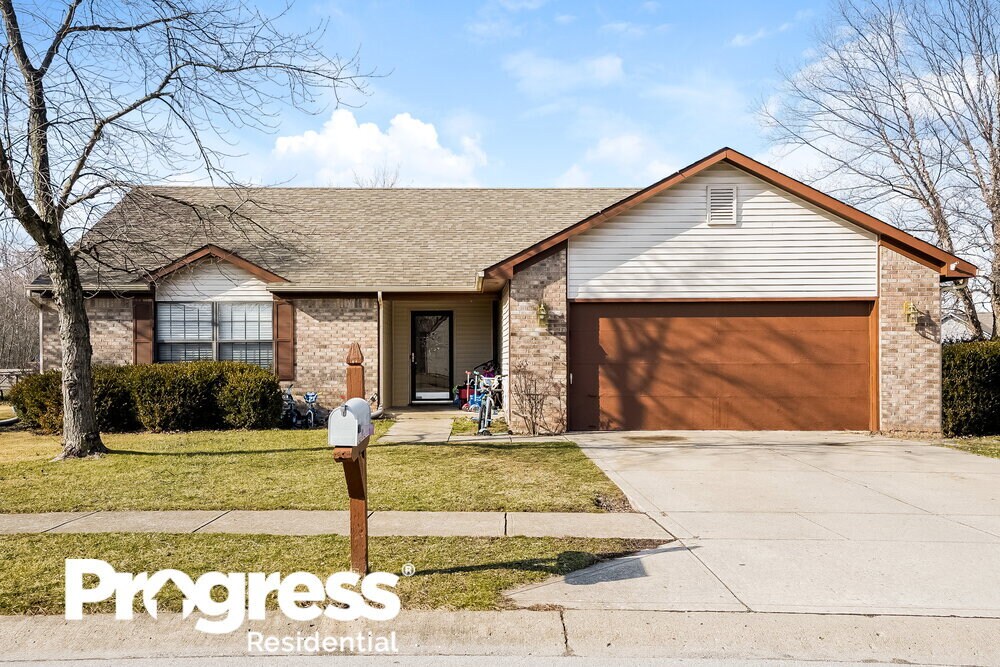 102 Tracy Ridge Blvd, Whiteland, IN 46184 House Rental in Whiteland