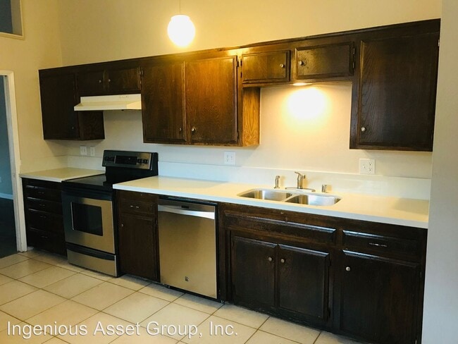 Building Photo - 5411 Apple Tree Ln