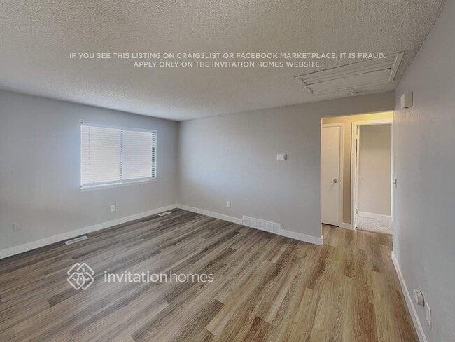 Building Photo - 14794 E Florida Ave