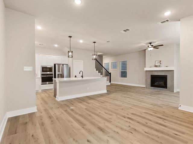Foto del edificio - 4925 Ivy Charm Way