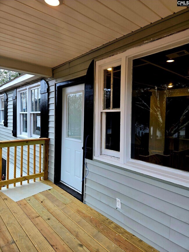 Foto del edificio - 641 Brooks Ave