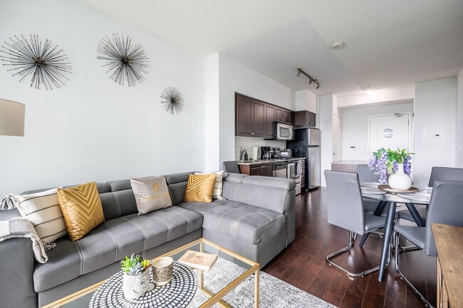 Photo du bâtiment - 219 Fort York Blvd