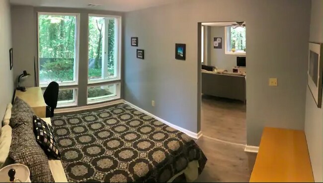 Foto del edificio - 4528 King Springs Rd SE