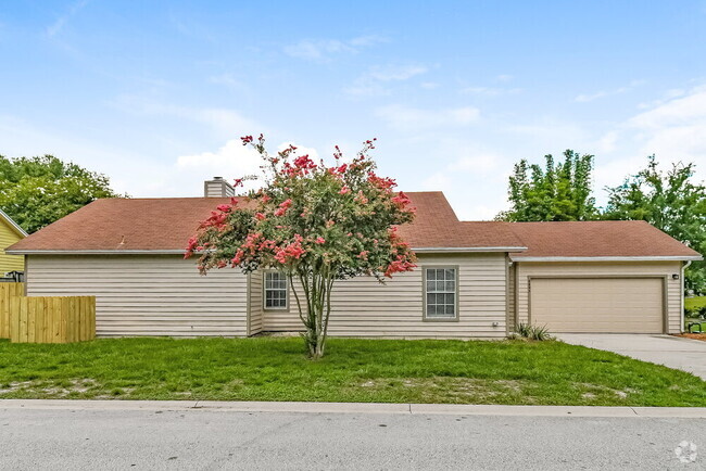 Building Photo - 8895 Chambore Dr
