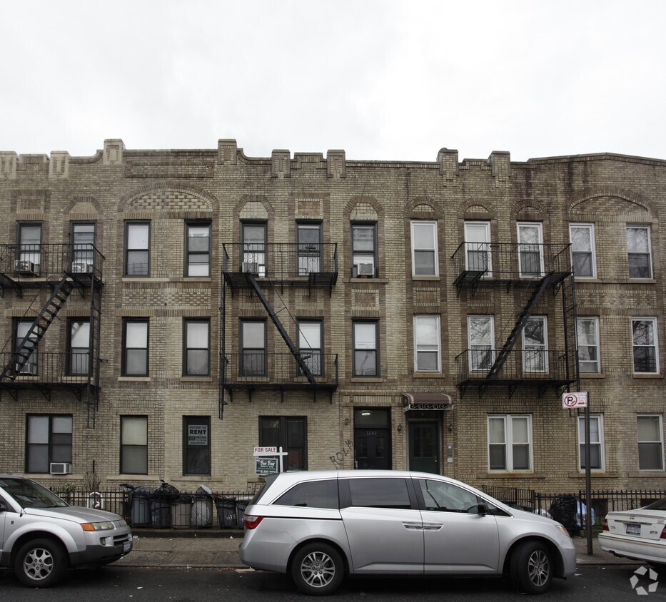 Building Photo - 1762 63rd St