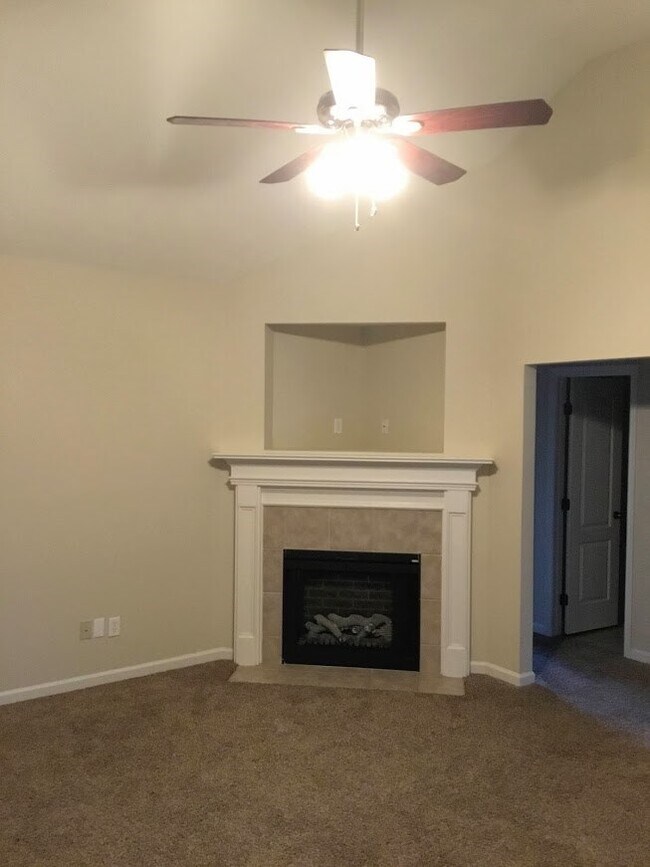 Building Photo - 4042 Rosedale Pl