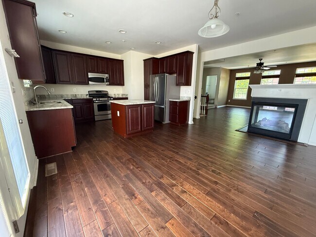 Foto del edificio - 951 Hall Station Dr