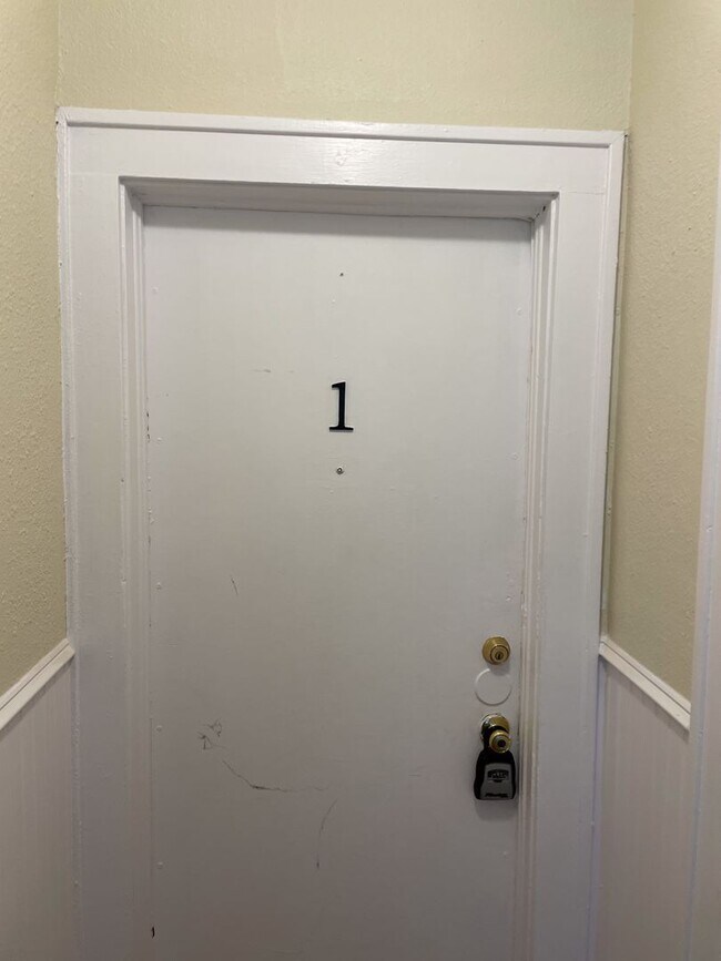 Foto del edificio - Upstairs 1/1 Historic Monte Vista