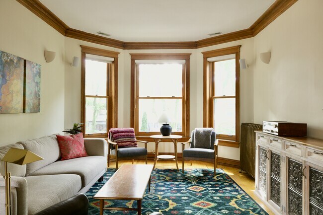 Foto del edificio - 5415 N Magnolia Ave
