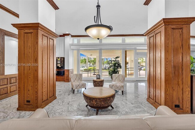 Building Photo - 3505 S Ocean Dr