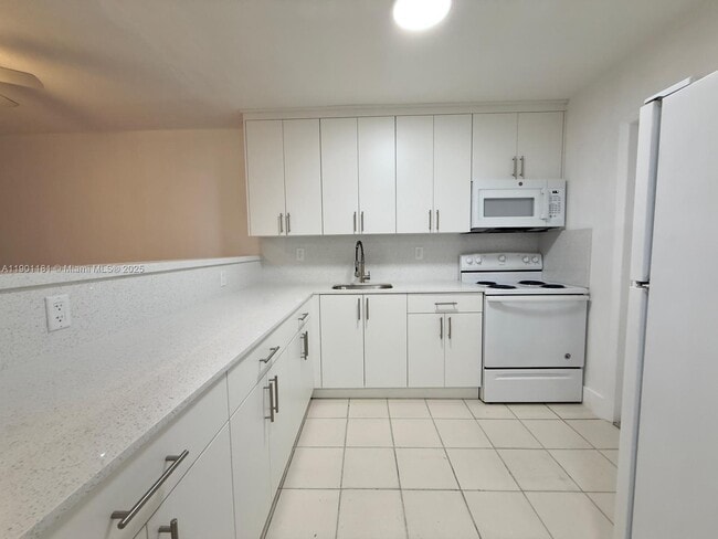Foto del edificio - 15221 NE 6th Ave