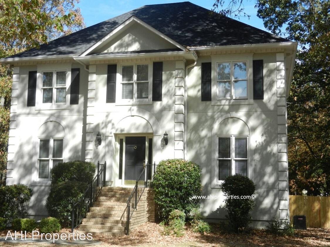 Primary Photo - 3772 Kinross Dr