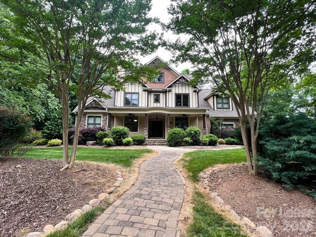 Foto del edificio - 8994 Azalea Rd