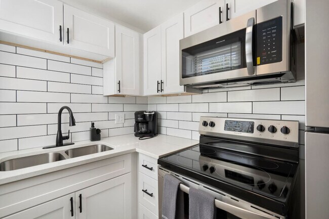 Foto del edificio - 839 N 2nd Ave
