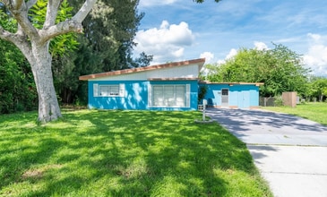 Building Photo - 164 Tradewinds Dr NW