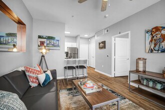 Building Photo - Grayson