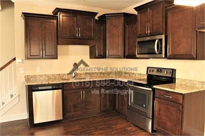 Building Photo - 1529 Winding Creek Dr