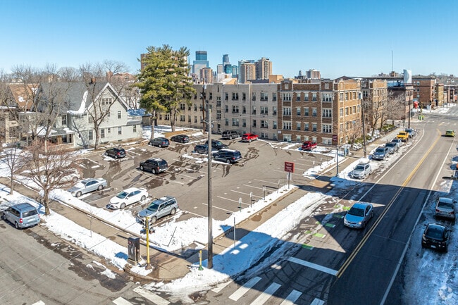 Onsite Parking - Belmont Apartments