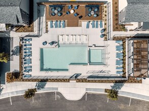 Building Photo - Marlwoods