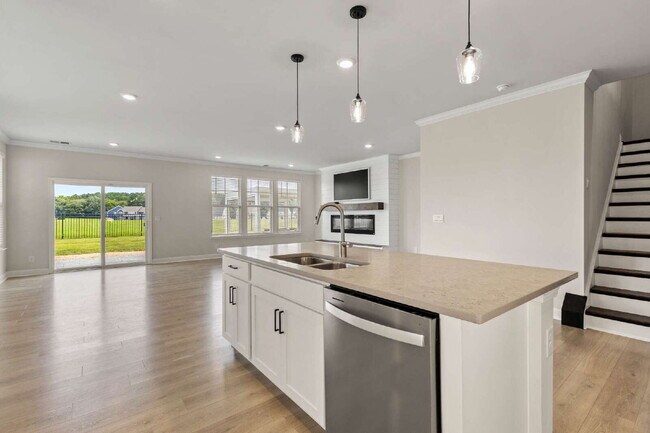 Building Photo - Cypress Creek