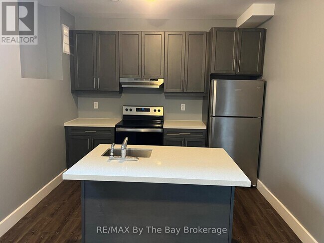 Photo du bâtiment - 3148 Mosley St